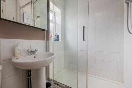 2 bedroom Terraced House for sale in East Street, Stamford, PE9