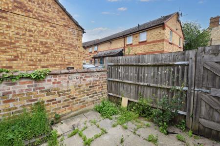 3 bedroom Terraced House for sale in Bentley Street, Stamford, PE9