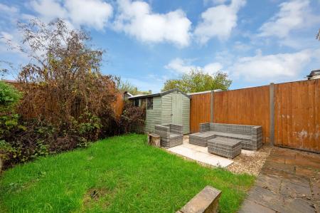 3 bedroom Terraced House for sale in Drift Avenue, Stamford, PE9