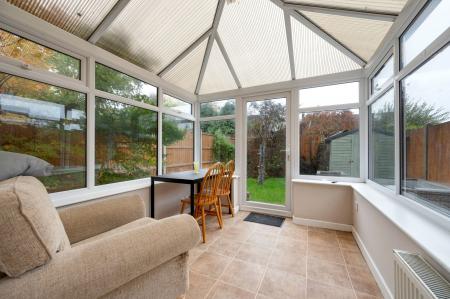 3 bedroom Terraced House for sale in Drift Avenue, Stamford, PE9