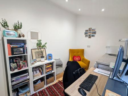 2 bedroom Terraced House for sale in Brazenose Lane, Stamford, PE9
