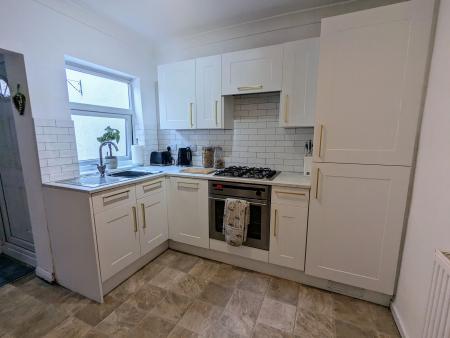 2 bedroom Terraced House for sale in Brazenose Lane, Stamford, PE9