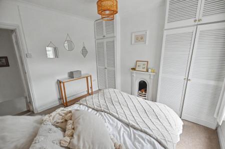 2 bedroom Terraced House for sale in Brazenose Lane, Stamford, PE9