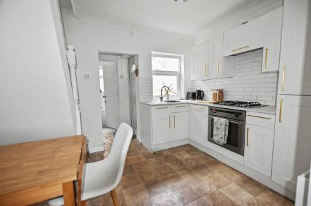 2 bedroom Terraced House for sale in Brazenose Lane, Stamford, PE9