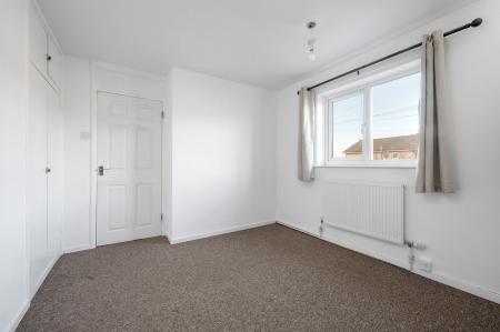 3 bedroom Terraced House for sale in Mountbatten Avenue, Stamford, PE9