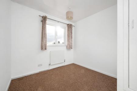3 bedroom Terraced House for sale in Mountbatten Avenue, Stamford, PE9
