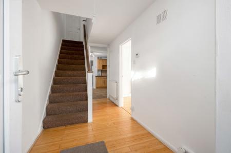 3 bedroom Terraced House for sale in Mountbatten Avenue, Stamford, PE9