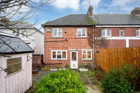 3 bedroom Semi-detached house for sale in Gloucester Road, Stamford, PE9