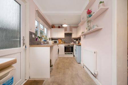 3 bedroom Semi-detached house for sale in Gloucester Road, Stamford, PE9