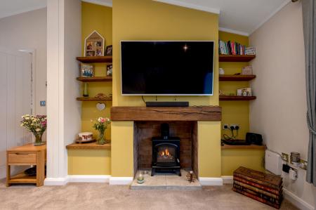 2 bedroom Lodge for sale in Yarwell Mill, Yarwell, PE8