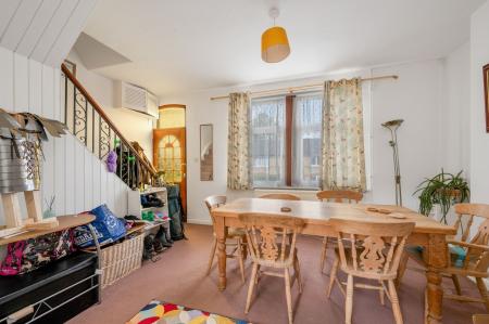 3 bedroom Terraced House for sale in Reform Street, Stamford, PE9