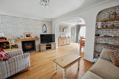 3 bedroom Semi-detached house for sale in Newham Road, Stamford, PE9