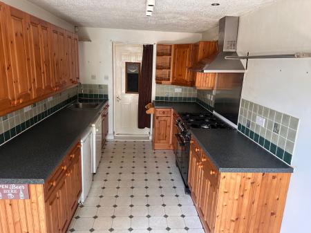 3 bedroom Semi-detached house for sale in Newham Road, Stamford, PE9