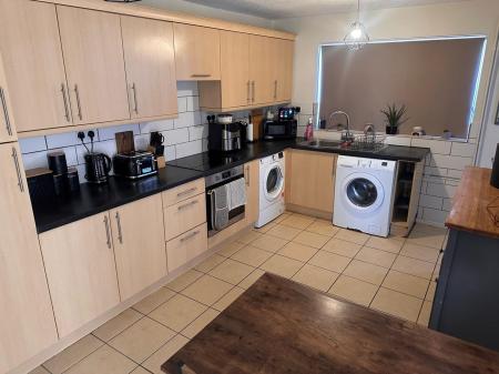 3 bedroom Terraced House for sale in Perth Road, Stamford, PE9
