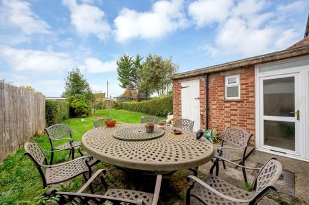 3 bedroom Terraced House for sale in Willoughby Road, Stamford, PE9