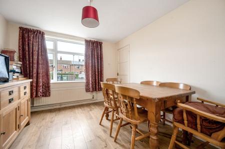 3 bedroom Terraced House for sale in Willoughby Road, Stamford, PE9