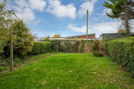 3 bedroom Terraced House for sale in Willoughby Road, Stamford, PE9