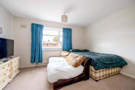3 bedroom Terraced House for sale in Willoughby Road, Stamford, PE9