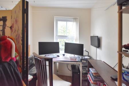 3 bedroom Terraced House for sale in Christ Church Close, Stamford, PE9