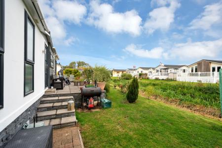 2 bedroom Lodge for sale in Yarwell Mill, Yarwell, PE8