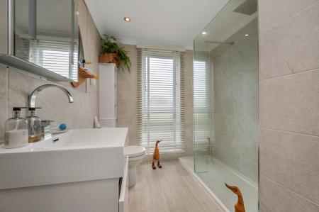 2 bedroom Lodge for sale in Yarwell Mill, Yarwell, PE8