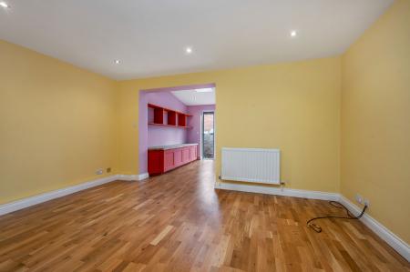3 bedroom Terraced House for sale in Fitzwilliam Road, Stamford, PE9