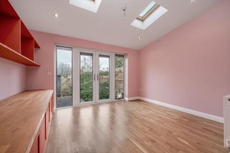 3 bedroom Terraced House for sale in Fitzwilliam Road, Stamford, PE9