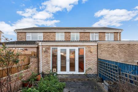 3 bedroom Terraced House for sale in Fitzwilliam Road, Stamford, PE9