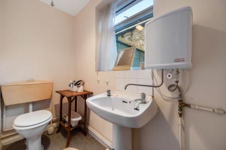 2 bedroom Terraced House for sale in St. Leonards Street, Stamford, PE9