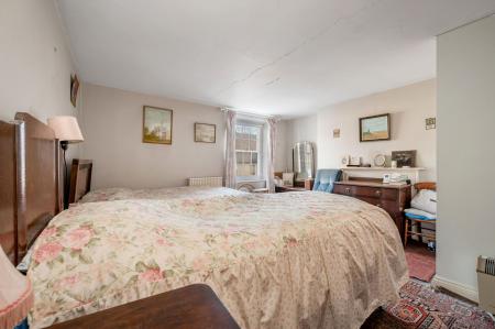 2 bedroom Terraced House for sale in St. Leonards Street, Stamford, PE9