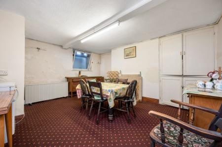 2 bedroom Terraced House for sale in St. Leonards Street, Stamford, PE9
