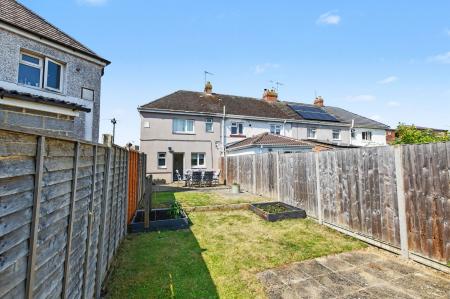3 bedroom End of terrace house for sale in Worcester Crescent, Stamford, PE9