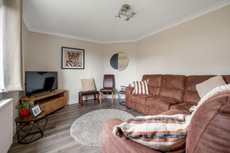 3 bedroom End of terrace house for sale in Worcester Crescent, Stamford, PE9