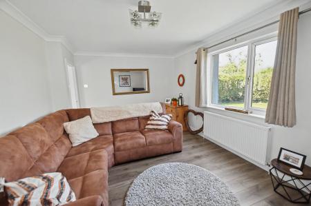 3 bedroom End of terrace house for sale in Worcester Crescent, Stamford, PE9