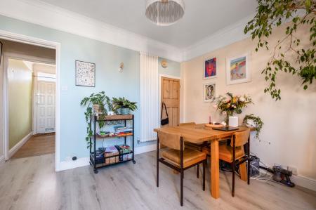 2 bedroom Terraced House for sale in Vine Street, Stamford, PE9