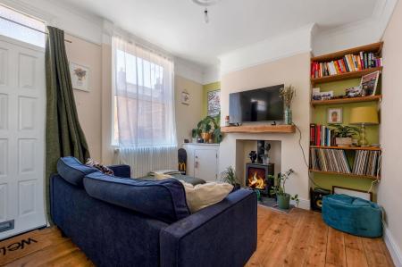 2 bedroom Terraced House for sale in Vine Street, Stamford, PE9