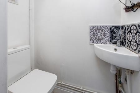 2 bedroom Terraced House for sale in Vine Street, Stamford, PE9