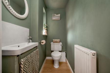 3 bedroom Terraced House for sale in Christ Church Close, Stamford, PE9