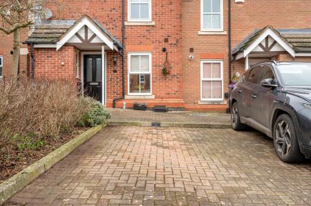 3 bedroom Terraced House for sale in Christ Church Close, Stamford, PE9