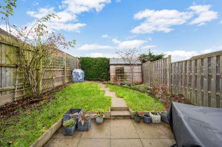 3 bedroom Terraced House for sale in Christ Church Close, Stamford, PE9