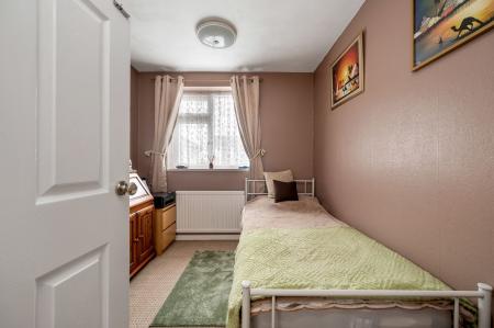 3 bedroom Semi-detached house for sale in Selwyn Road, Stamford, PE9