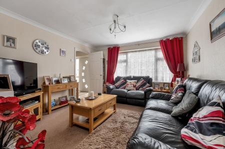 3 bedroom Semi-detached house for sale in Selwyn Road, Stamford, PE9