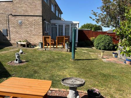 3 bedroom Semi-detached house for sale in Selwyn Road, Stamford, PE9