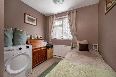 3 bedroom Semi-detached house for sale in Selwyn Road, Stamford, PE9