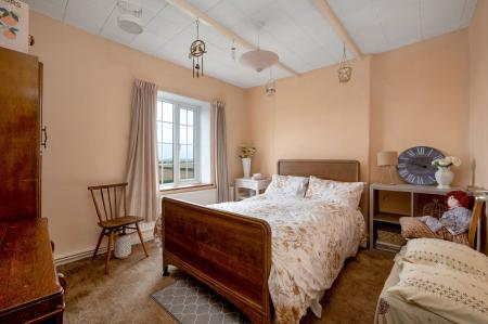 3 bedroom Semi-detached house for sale in Stamford Road, Easton On The Hill, PE9