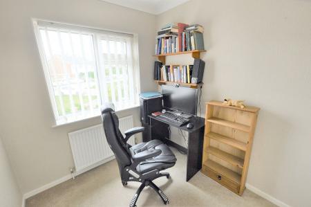 3 bedroom Semi-detached house for sale in Caledonian Road, Stamford, PE9