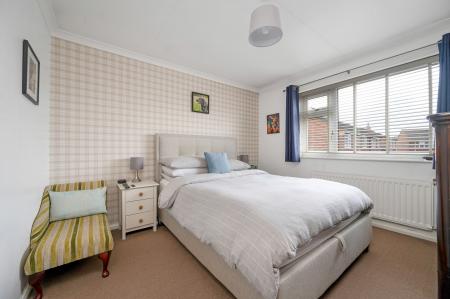 3 bedroom Semi-detached house for sale in Moray Close, Stamford, PE9