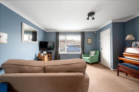 3 bedroom Semi-detached house for sale in Moray Close, Stamford, PE9