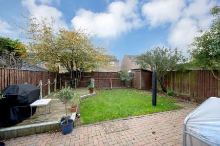 3 bedroom Semi-detached house for sale in Moray Close, Stamford, PE9