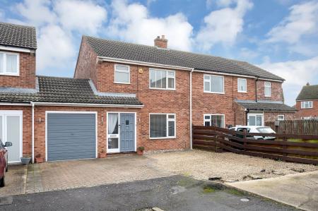 Moray Close, Stamford, PE9